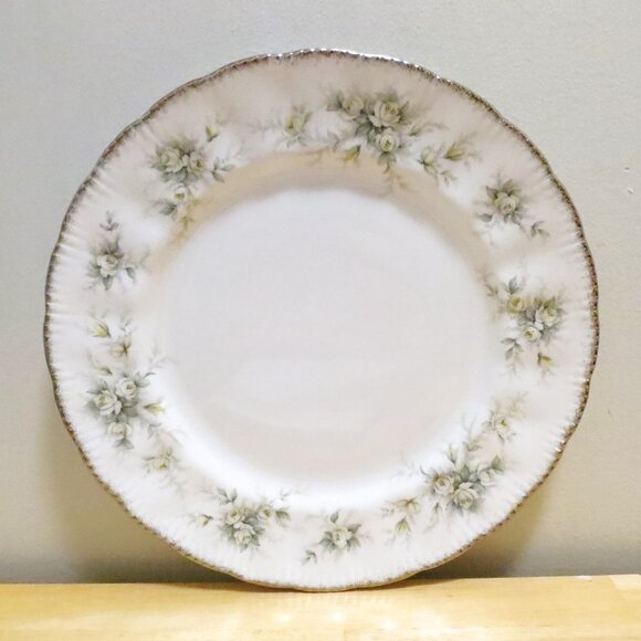 PARAGON Other - Paragon First Love Vintage X4 Dinner Plate 10.75" White Roses Bone China England